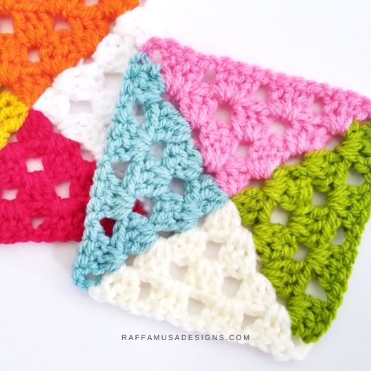 Crochet 4-Sections Granny Squares - Raffamusa Designs