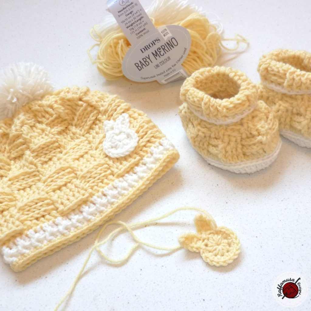 Basket Weave Baby Beanie and Booties