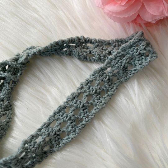 Clair de Lune Crochet - V-Stitch Lace Headband