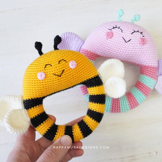 Crochet Bee Baby Rattle - Free Pattern - Raffamusa Designs