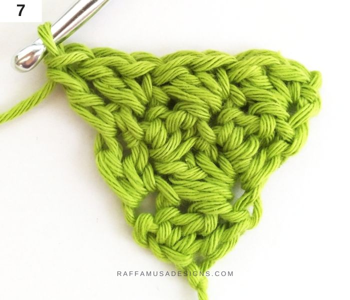 Crochet Suzette Stitch Triangle - Row 4 - Raffamusa Designs