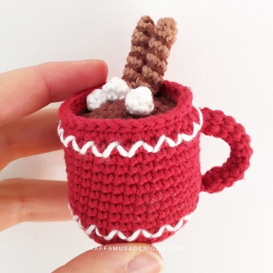 Crochet Coffee Mug Christmas Ornament - Raffamusa Designs