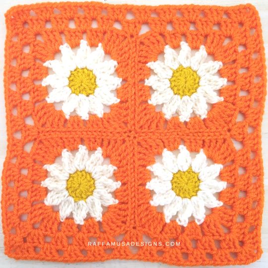 Crochet Daisy Granny Square for Rainbow Granny Blanket CAL - Raffamusa Designs