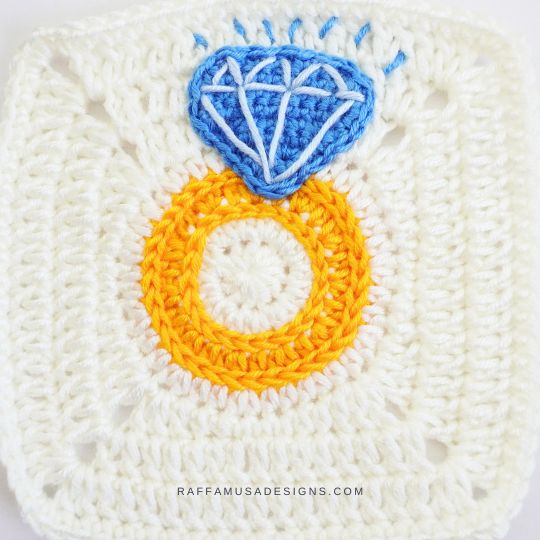 Diamond Ring Granny Square - Raffamusa Designs