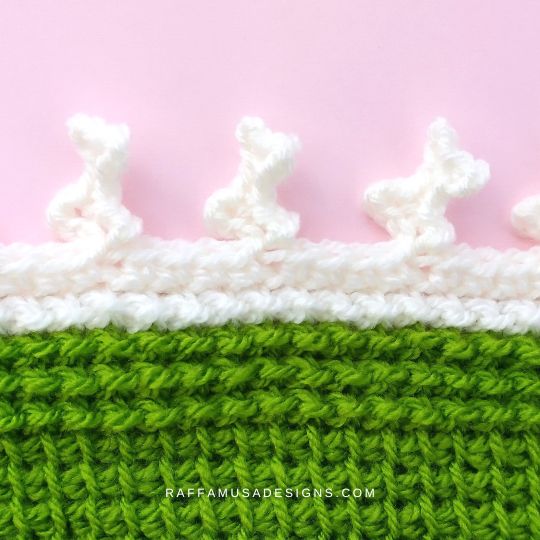 Crochet Dog Bones Border - Raffamusa Designs