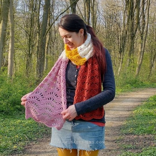 Crochet Feather & Fan Scarf - Raffamusa Designs