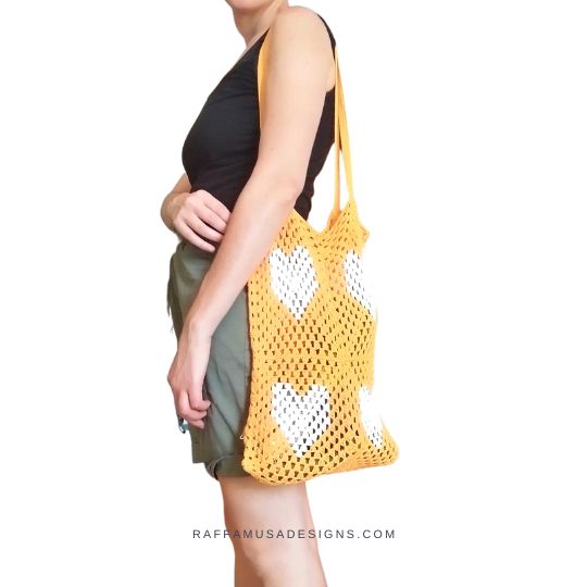 Crochet Granny Heart Beach Bag - Raffamusa Designs