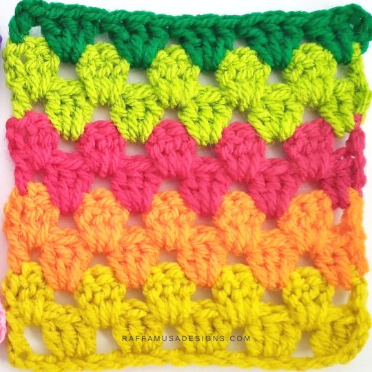 Granny Stripe Swatch without chain 1 spaces between dc blocks - Raffamusa Designs