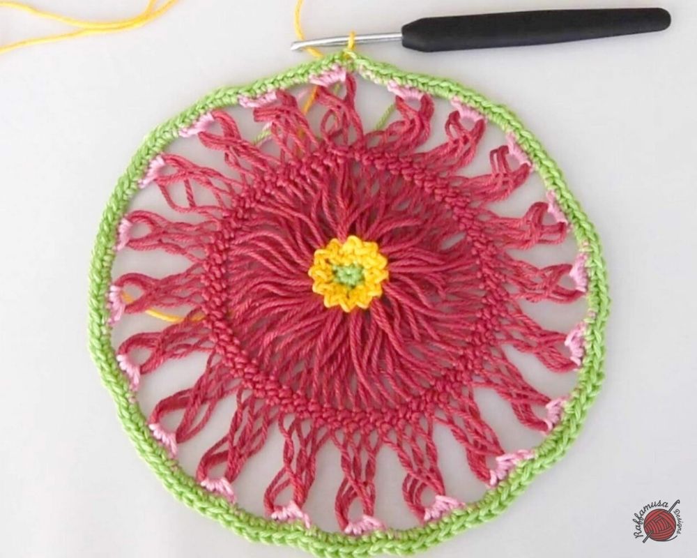 Round 4 of the Crochet Hairpin Lace Dreamcatcher