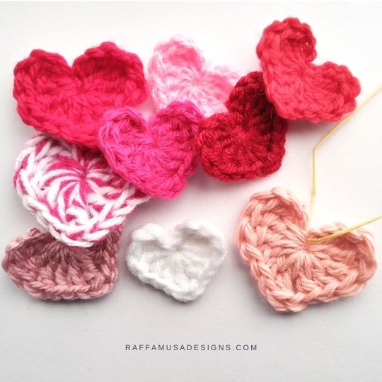 [Quick & Easy] Crochet Small Heart Applique - Raffamusa Designs