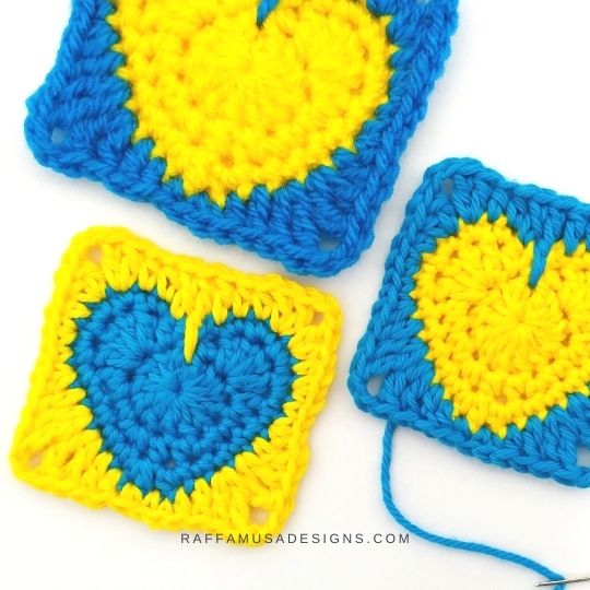Mini Heart Square - Free Crochet Pattern - Raffamusa Designs