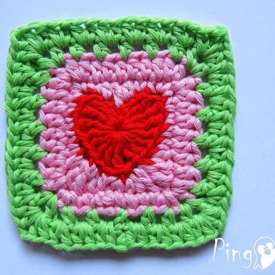 Crochet Heart Square - Pingo