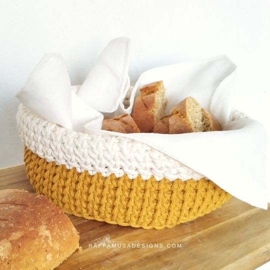 Crochet Hexagon Bread Basket - Free Pattern - Raffamusa Designs