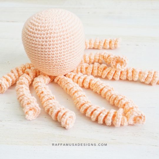 Crochet Octopus for Preemies - Raffamusa Designs