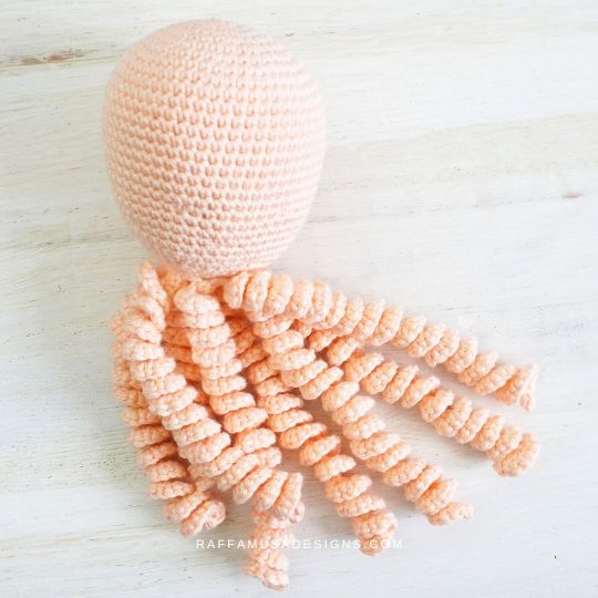 Crochet Octopus for Preemies - Raffamusa Designs