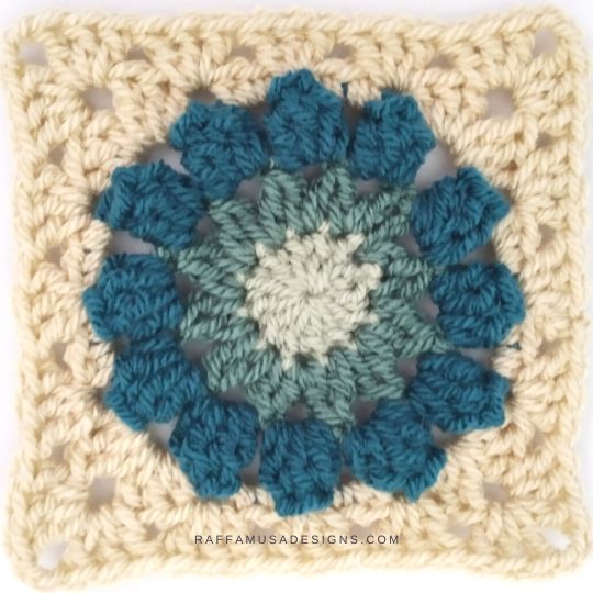 Pop Petals Flower Square - Free Crochet Pattern