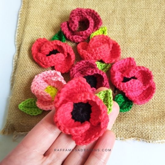 Crochet Poppy Flower Appliques - Raffamusa Designs