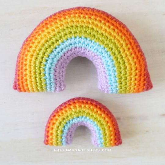 Small and Large Crochet Rainbow Amigurumi - Raffamusa Designs