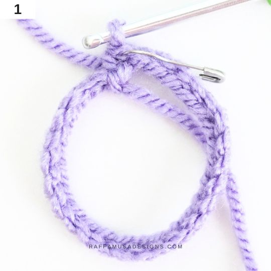 How to crochet a rainbow Amigurumi - Step 1 - Raffamusa Designs