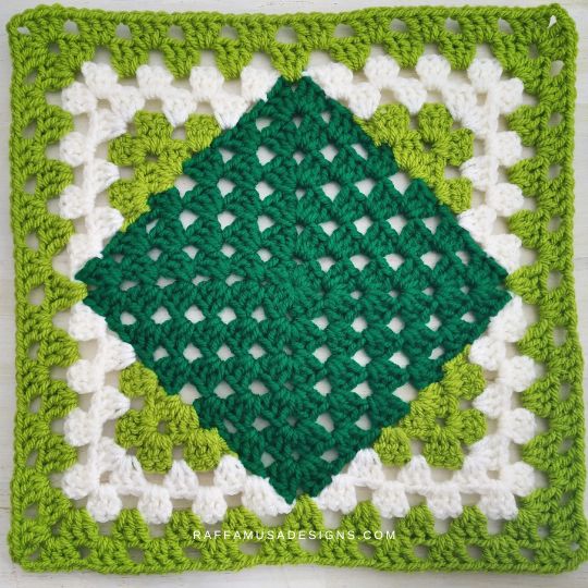 Crochet Tilted Diamond Granny Square - Granny Stitch Squaring - Raffamusa Designs