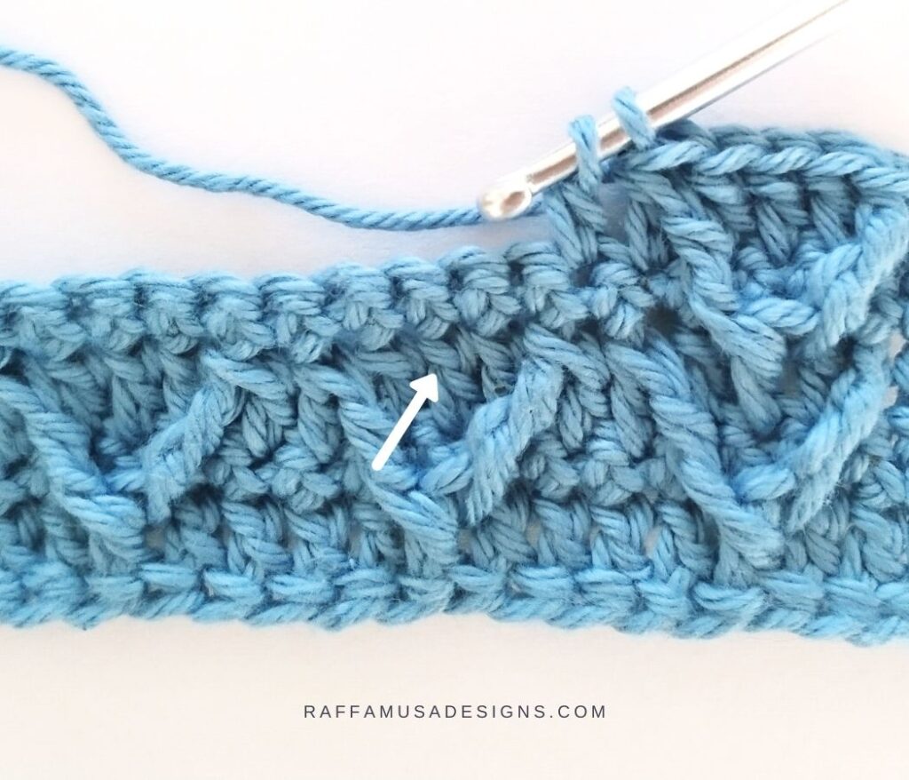 Wrapped Arrow Stitch - Crochet Tutorial - Raffamusa Designs