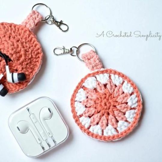 Earbud Holder - A Crocheted Simplicity