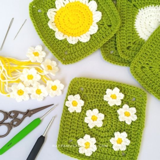 Easy Daisy Flower Appliques – Free Crochet Patterns