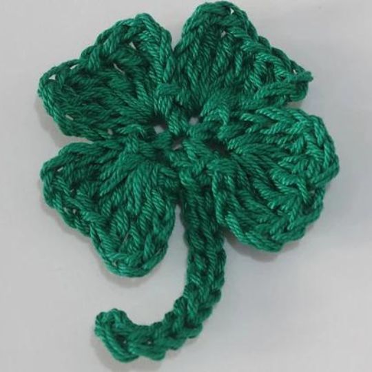 Girlie's Crochet - 4 Leaf Clover