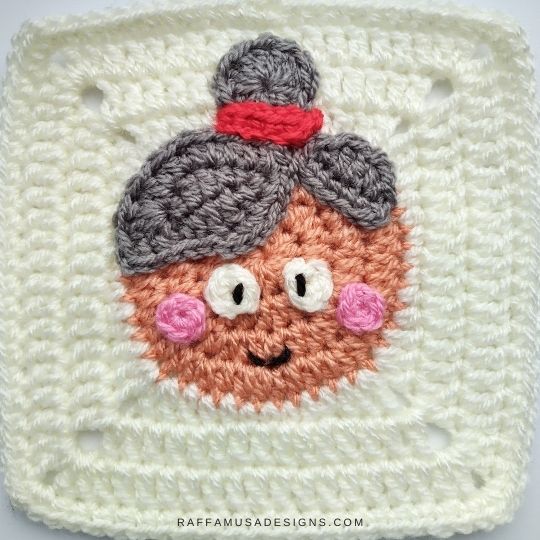 Grandma Claus Granny Square - Christmas Crochet Pattern