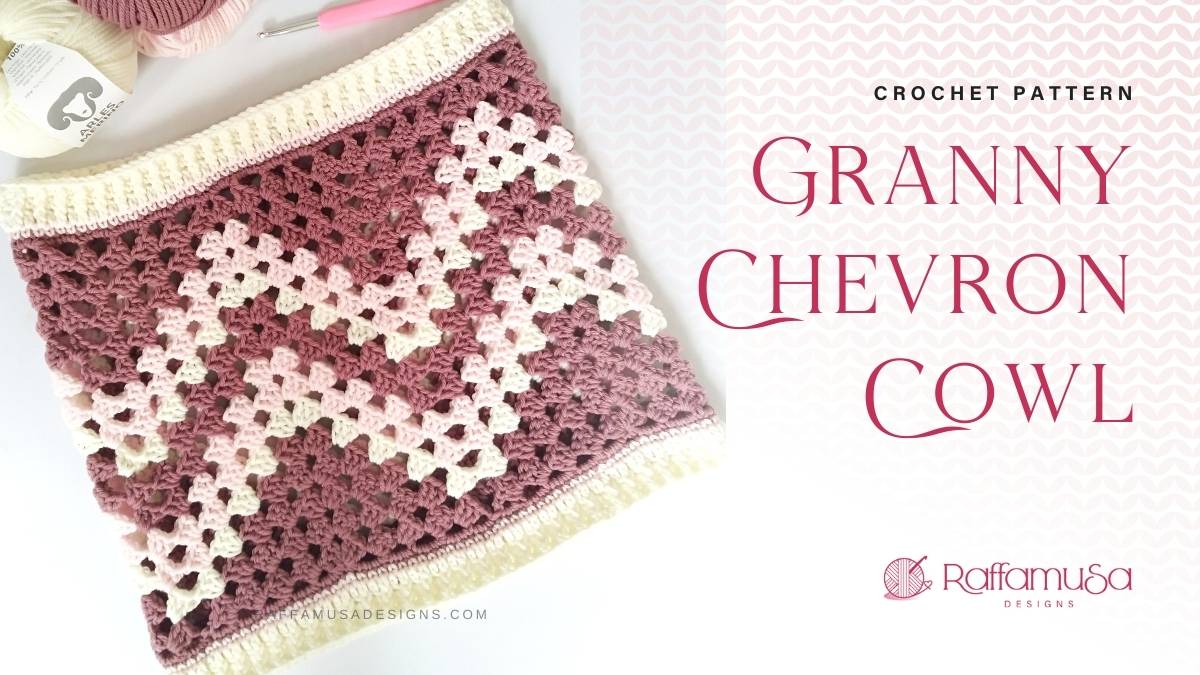 Granny Chevron Cowl - Free Crochet Pattern - Raffamusa Designs