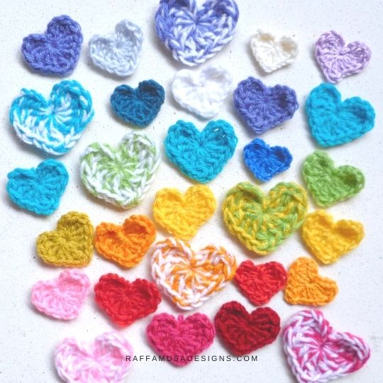 How to Crochet a Small Heart Applique - Free Crochet Pattern - Raffamusa Designs