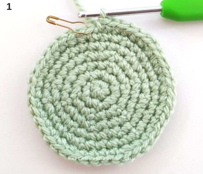 How to Crochet a Perfect Amigurumi Ball - 1 - Raffamusa Designs