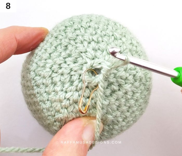 How to Crochet a Perfect Amigurumi Ball - 8 - Raffamusa Designs