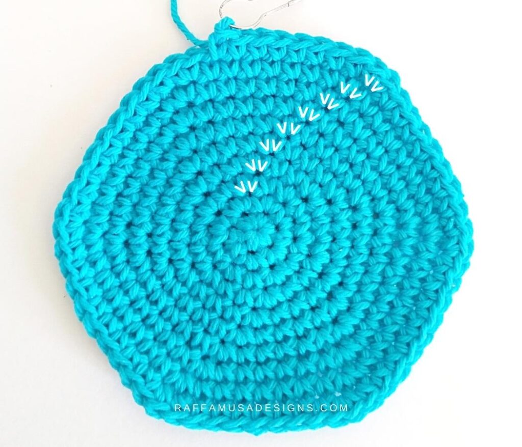How to single crochet a hexagon - Raffamusa Designs