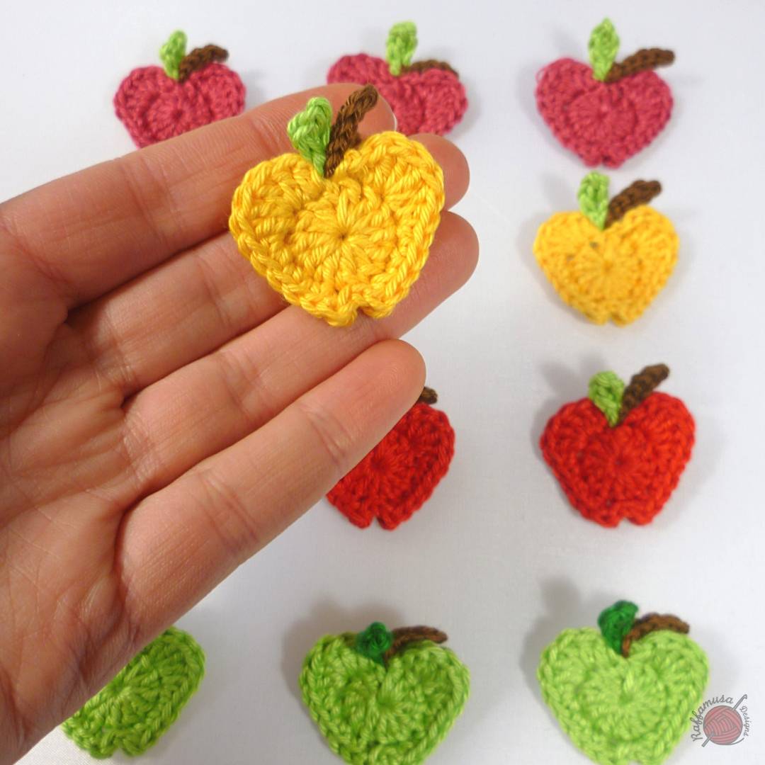 In love with apples crochet applique