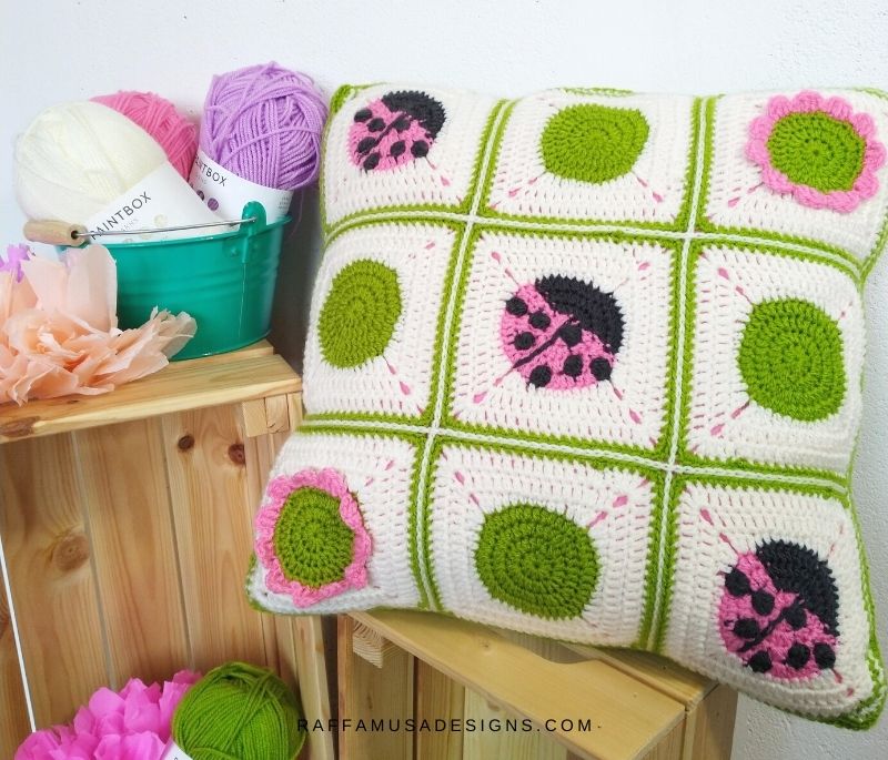 How to Crochet an Easy Granny Square Pillow