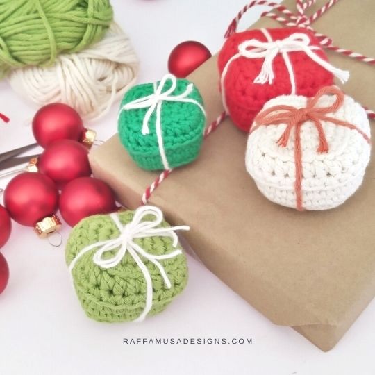 Crochet Present Amigurumi - Free Pattern - Raffamusa Designs
