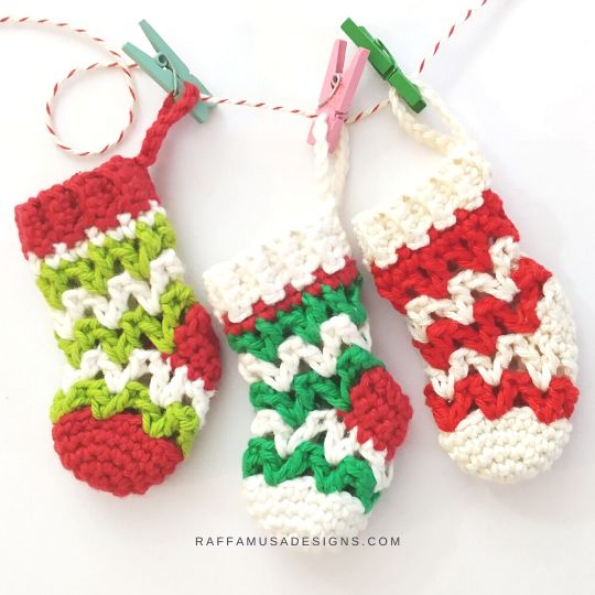 Crochet Mini Stockings - Christmas Ornament - Raffamusa Designs