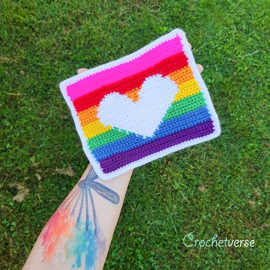 Rainbow Heart Square - Crochetverse