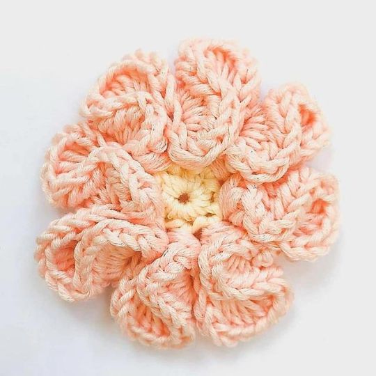 Sisters in Stitch - Crochet Loopy Little Flower