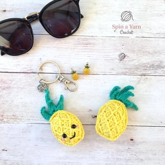 Spin a Yarn Crochet - Pineapple Key Holder