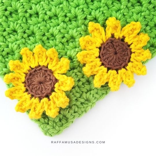 Crochet Sunflower Applique - Free Pattern - Raffamusa Designs