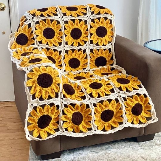 Sunflower Square Blanket by Crafty Kitty Crochet