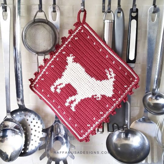 Tapestry Crochet Goat Potholder Free Pattern - Raffamusa Designs