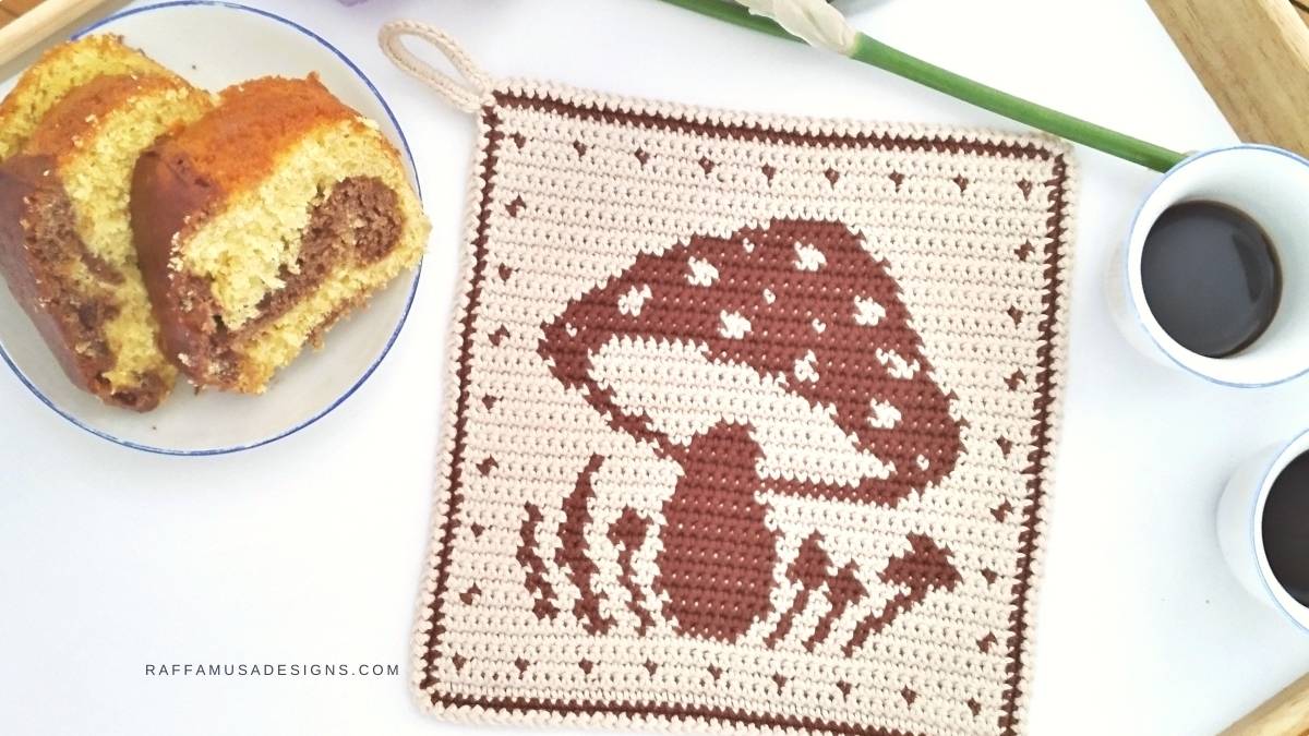 Tapestry Crochet Mushroom Potholder - Free Pattern - Raffamusa Designs