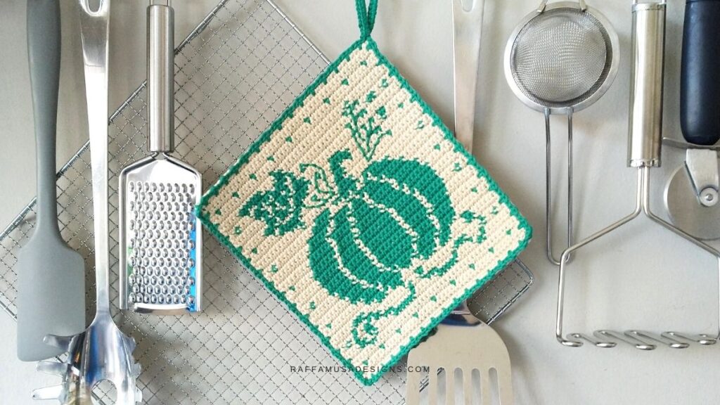 Tapestry Crochet Pumpkin Potholder - Free Crochet Pattern - Raffamusa Designs