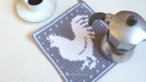 Tapestry Crochet Rooster Potholder - Free Crochet Pattern - Raffamusa Designs