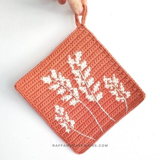 Tapestry Crochet Wheat Ears Potholder - Raffamusa Designs