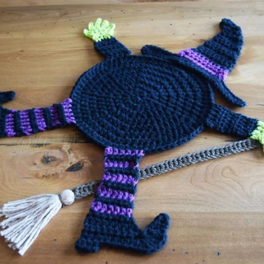 The Crafter Life - Witch Pot Holder
