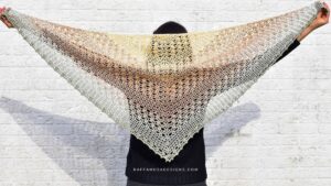 The Proserpina V-Stitch Triangle Shawl - Free Crochet Pattern - Raffamusa Designs